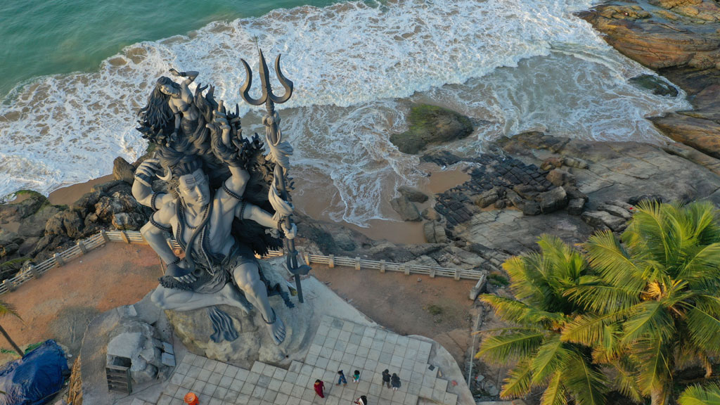 azhimala statue