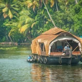 alleppey boathouse tour